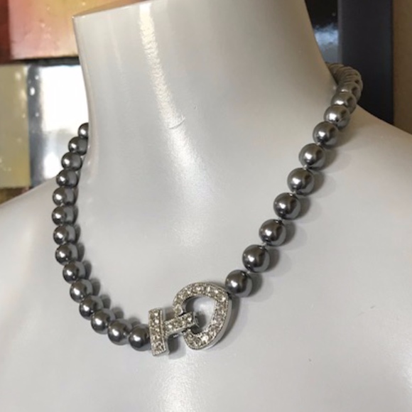 NWOT Black Pearls by Bloomingdale's - Picture 1 of 10